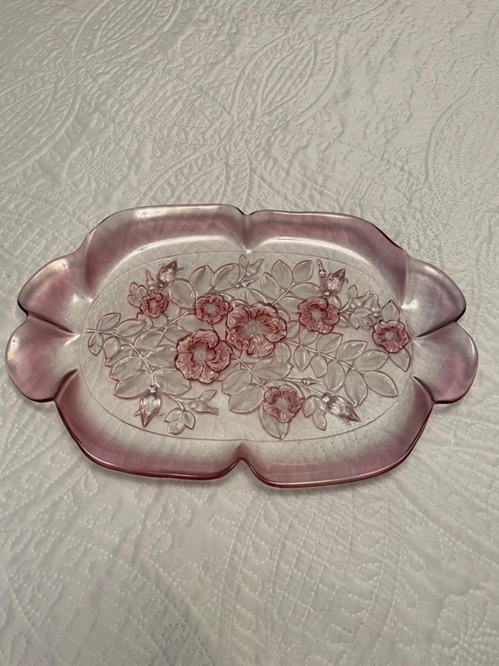 Vintage MIKASA PINK ROSELLA Glass Serving Platter Frosted Floral Leaf Pattern - Picture 4 of 5